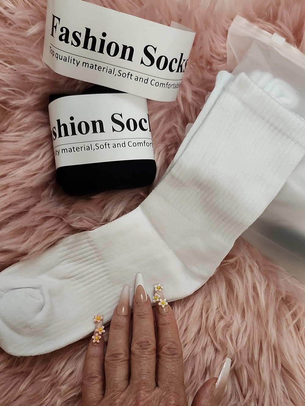 Brand New 5CT BUNDLE DLUNSY WOMEN'S FASHION CREW SOCKS-S